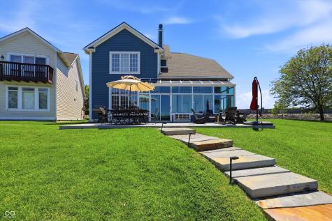 8836 Crystal River Drive Indianapolis IN 46240