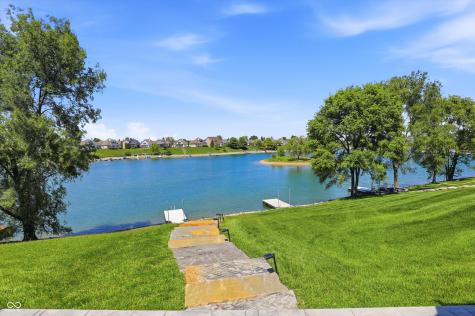 8836 Crystal River Drive Indianapolis IN 46240