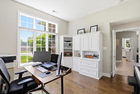 8836 Crystal River Drive Indianapolis IN 46240