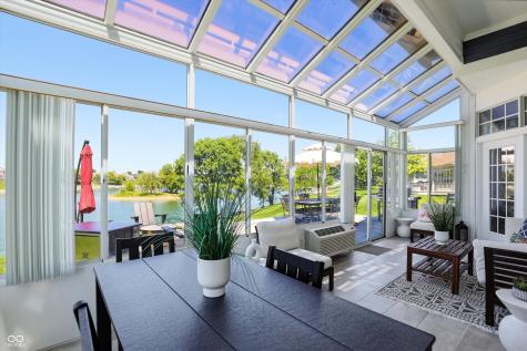 8836 Crystal River Drive Indianapolis IN 46240