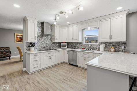 6400 Avalon Boulevard Avon IN 46123