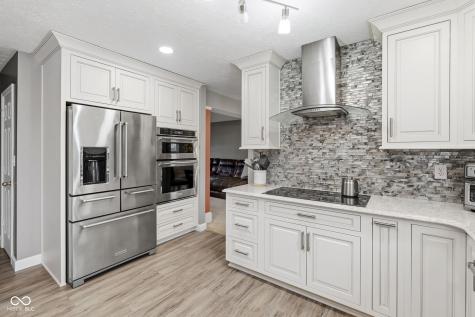 6400 Avalon Boulevard Avon IN 46123