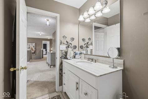 6400 Avalon Boulevard Avon IN 46123