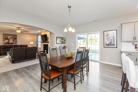 1906 Doncaster Drive Avon IN 46123