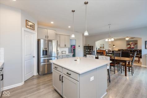 1906 Doncaster Drive Avon IN 46123