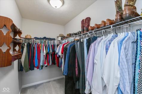 1906 Doncaster Drive Avon IN 46123