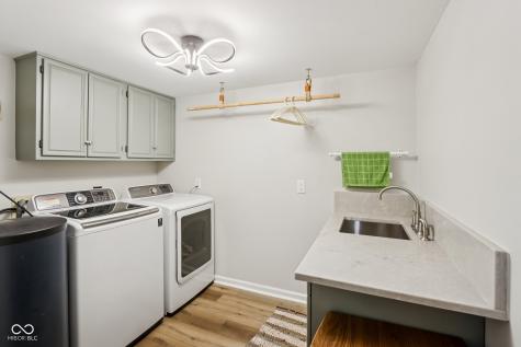 11023 Eaton Court Fishers IN 46038