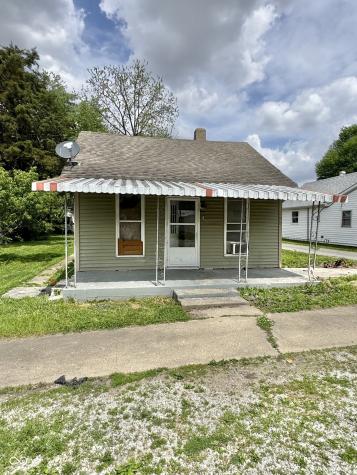 304 E Franklin Street IN 47272
