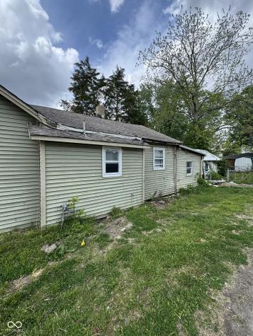 304 E Franklin Street IN 47272