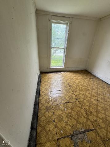 304 E Franklin Street IN 47272