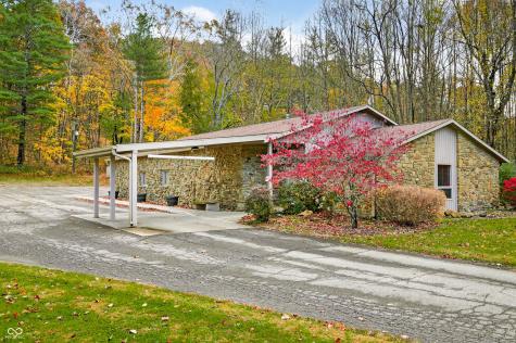 2123 Greasy Creek Road Nashville IN 47448
