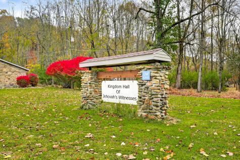 2123 Greasy Creek Road Nashville IN 47448