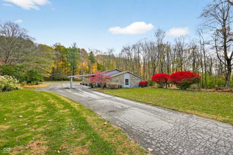 2123 Greasy Creek Road Nashville IN 47448