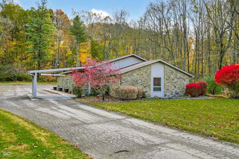 2123 Greasy Creek Road Nashville IN 47448
