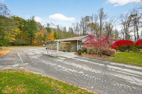 2123 Greasy Creek Road Nashville IN 47448