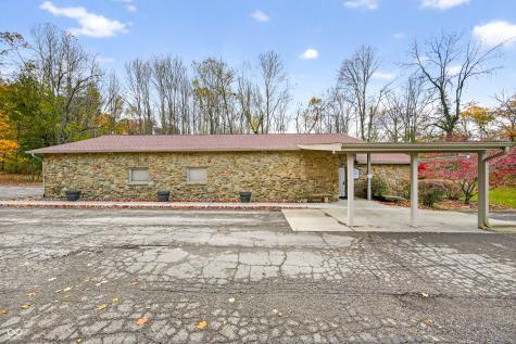 2123 Greasy Creek Road Nashville IN 47448