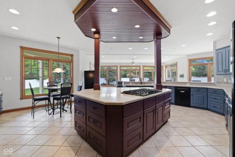 8101 Wellsbrook Drive Indianapolis IN 46278