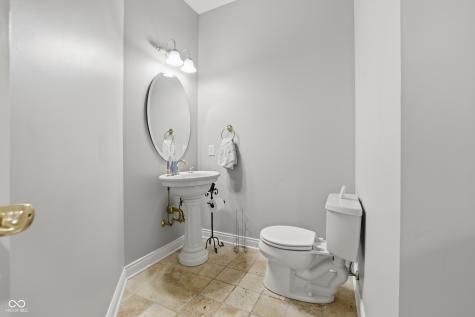8101 Wellsbrook Drive Indianapolis IN 46278