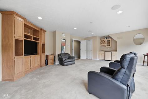 8101 Wellsbrook Drive Indianapolis IN 46278