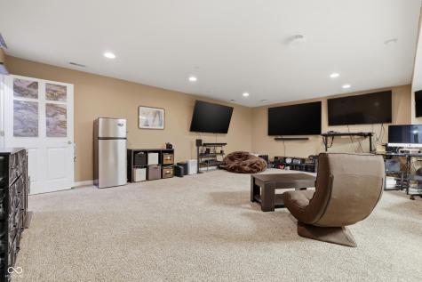 8101 Wellsbrook Drive Indianapolis IN 46278