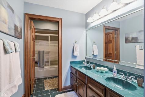 6010 Fawnwood Drive Greenwood IN 46143