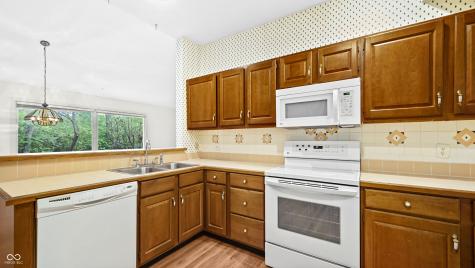 8704 Quarterhorse Drive Indianapolis IN 46256