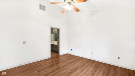 8704 Quarterhorse Drive Indianapolis IN 46256