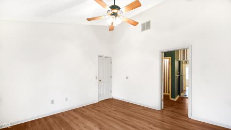 8704 Quarterhorse Drive Indianapolis IN 46256