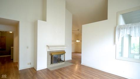 8704 Quarterhorse Drive Indianapolis IN 46256