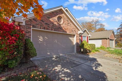 8704 Quarterhorse Drive Indianapolis IN 46256