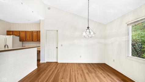 8704 Quarterhorse Drive Indianapolis IN 46256