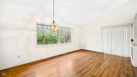 8704 Quarterhorse Drive Indianapolis IN 46256