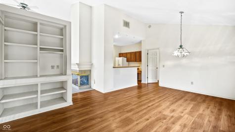 8704 Quarterhorse Drive Indianapolis IN 46256