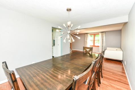 9402 Thornwood Drive Indianapolis IN 46250