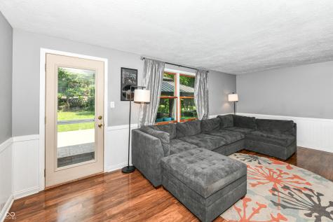 9402 Thornwood Drive Indianapolis IN 46250