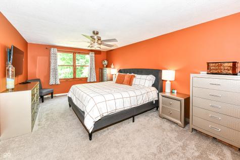 9402 Thornwood Drive Indianapolis IN 46250