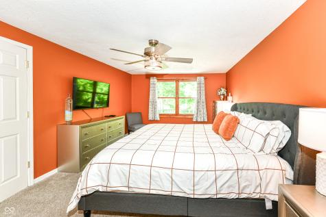 9402 Thornwood Drive Indianapolis IN 46250