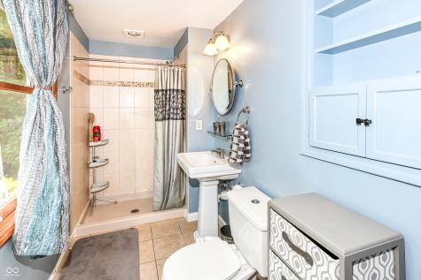 9402 Thornwood Drive Indianapolis IN 46250