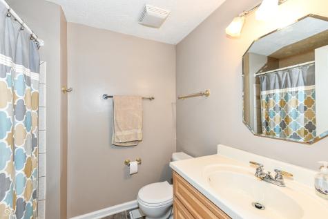 9402 Thornwood Drive Indianapolis IN 46250