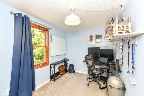 9402 Thornwood Drive Indianapolis IN 46250