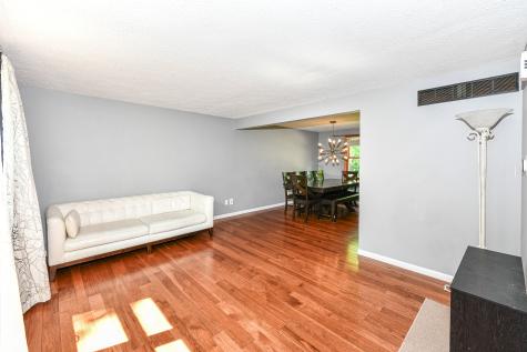 9402 Thornwood Drive Indianapolis IN 46250