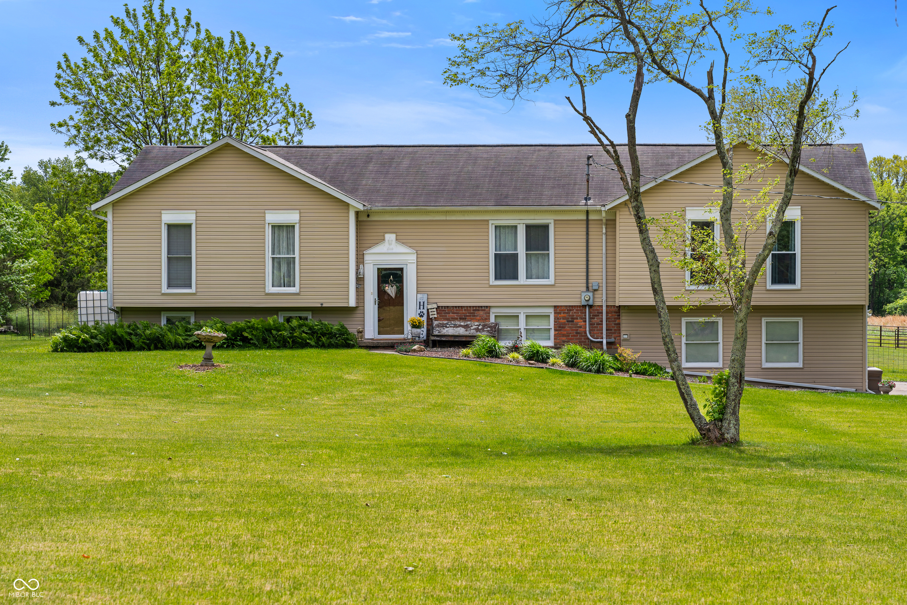 17975 E County Road 365 N Hope IN 47246