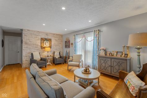 17975 E County Road 365 N Hope IN 47246