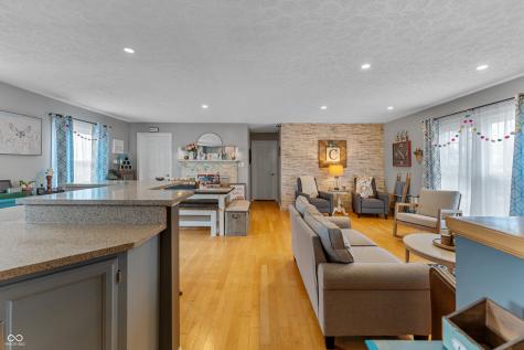 17975 E County Road 365 N Hope IN 47246