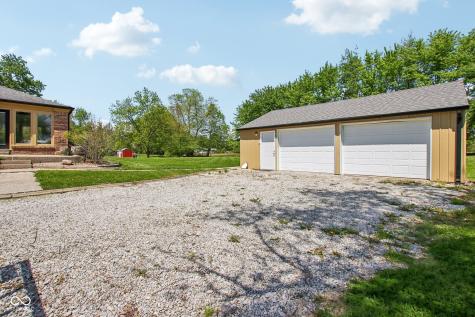 2440 E County Road 300 S Danville IN 46122