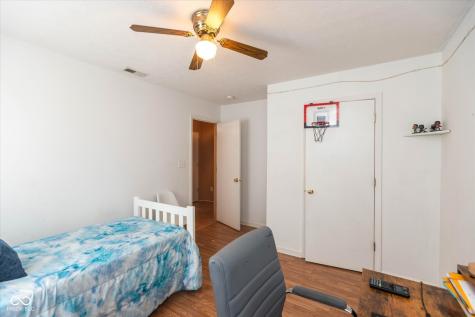 5527 Forest Ridge Court Indianapolis IN 46203