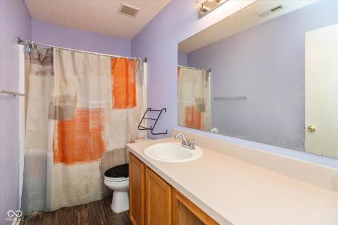 5527 Forest Ridge Court Indianapolis IN 46203