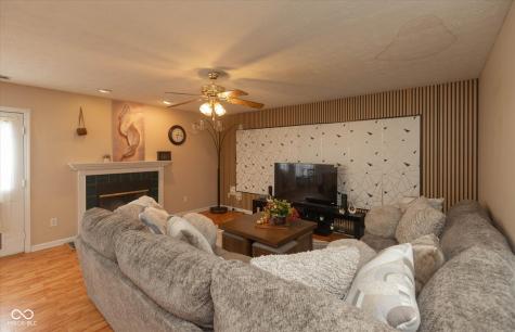 5527 Forest Ridge Court Indianapolis IN 46203