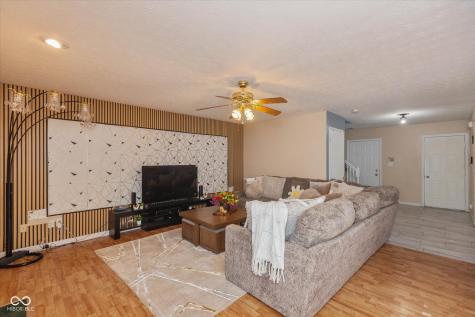 5527 Forest Ridge Court Indianapolis IN 46203