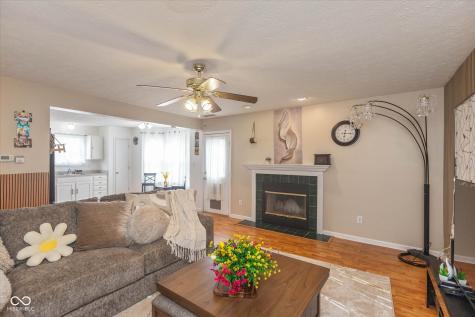 5527 Forest Ridge Court Indianapolis IN 46203